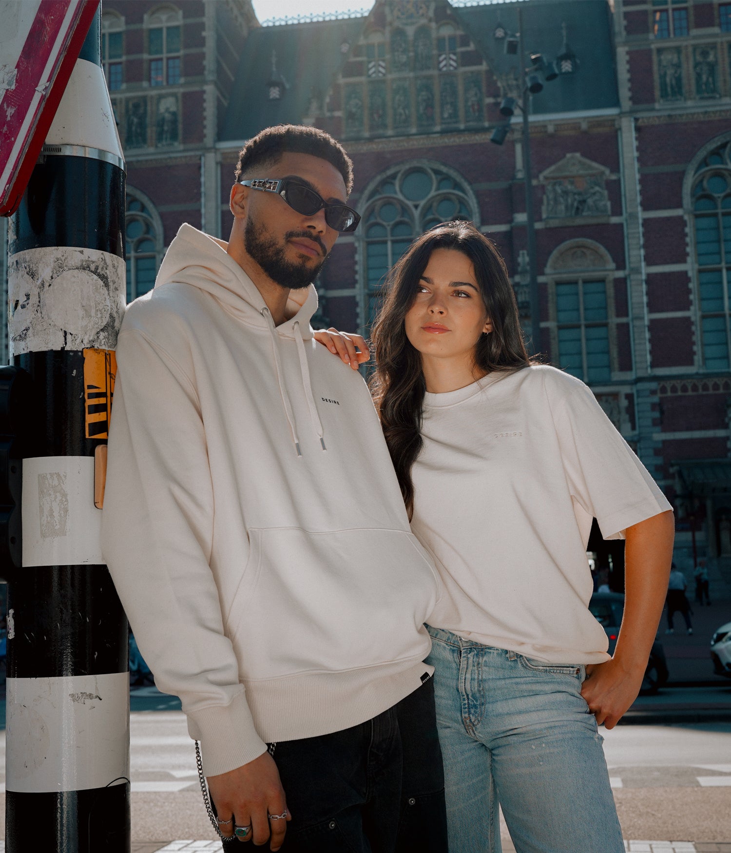 Statement Hoodie Beige