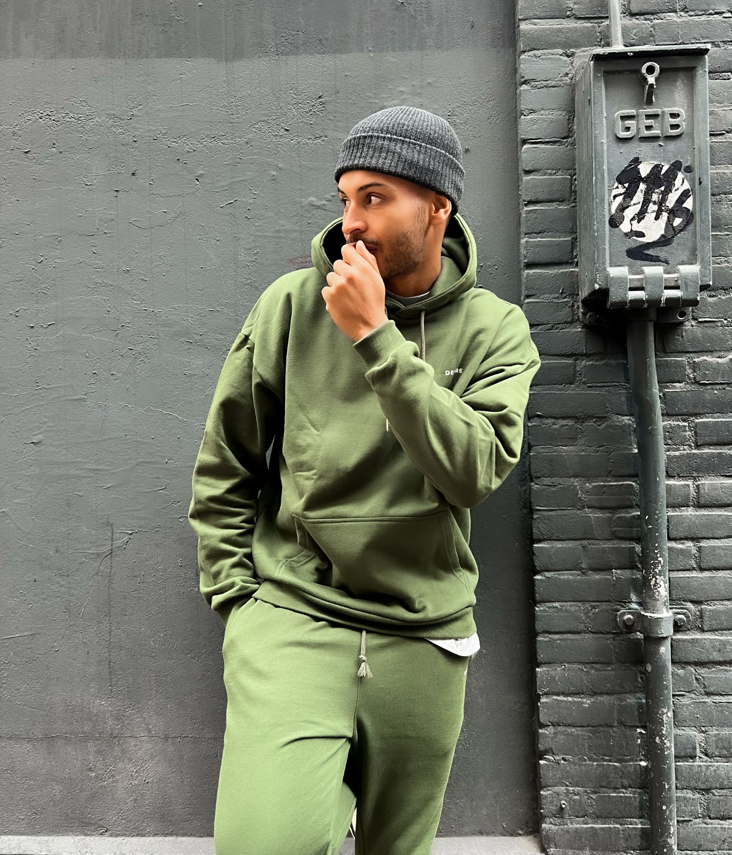 Desire Archive Jogger – Deep Green